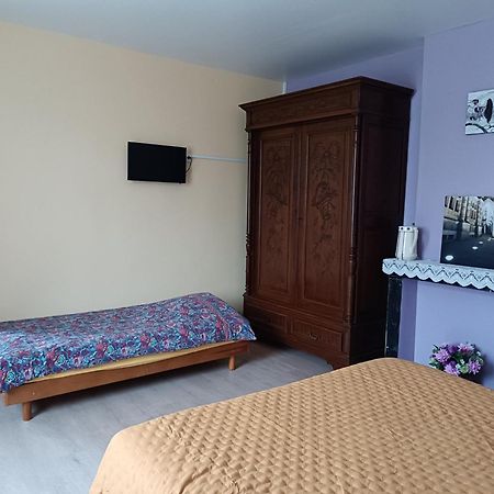 Au Coeur De L'Enclave Bed & Breakfast Moeuvres Eksteriør bilde