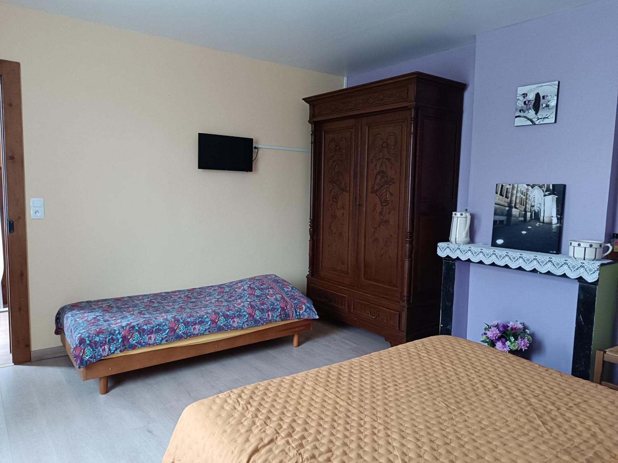 Au Coeur De L'Enclave Bed & Breakfast Moeuvres Eksteriør bilde